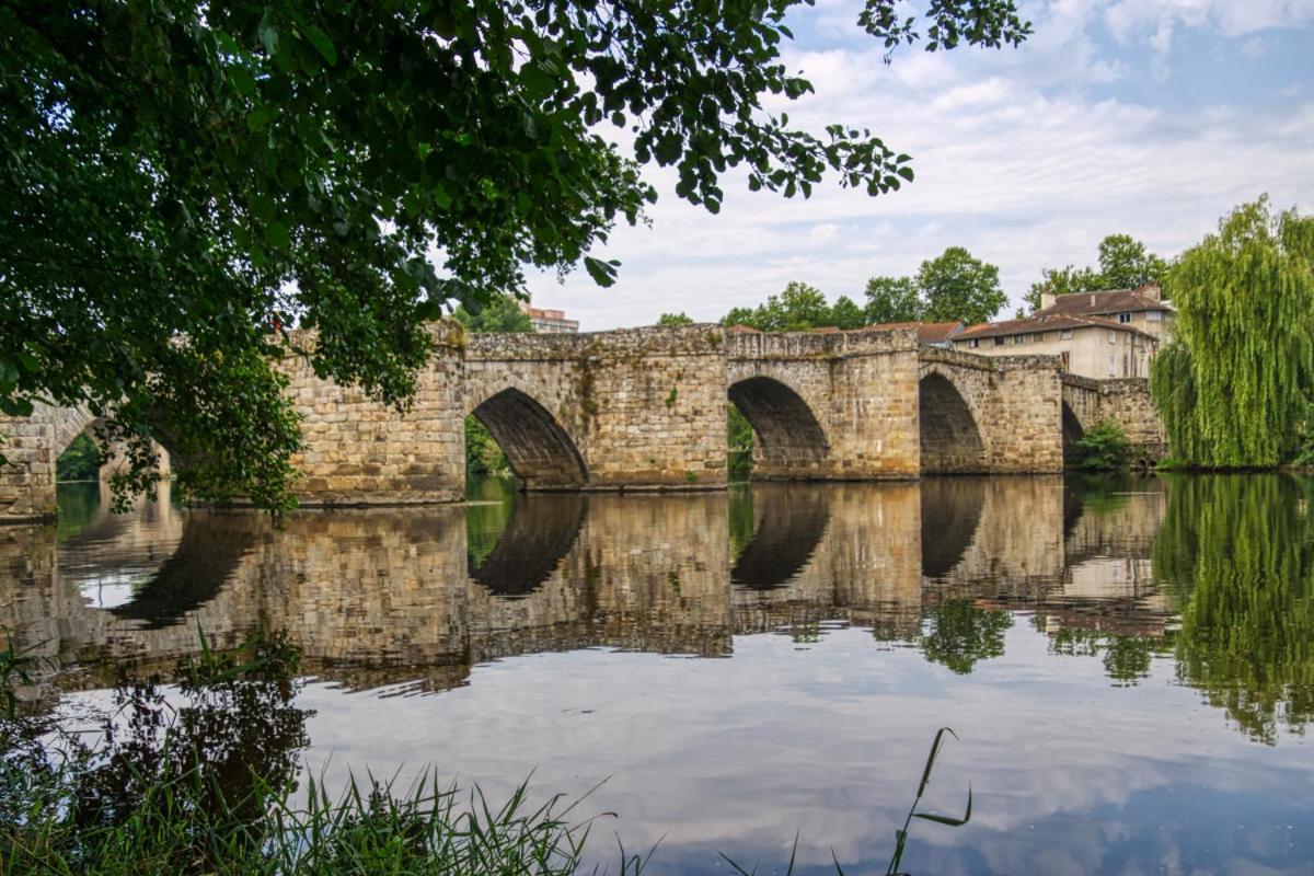 Tranquille Vienne Gites A Chirac Dept Charente ภายนอก รูปภาพ